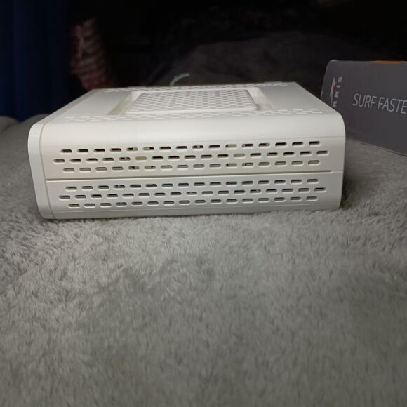 ARRIS Surfboard SB6190-RB DOCSIS 3.0 Cable Modem Unlocked 1.4 Gbps 32x8 Channels - Picture 13 of 16